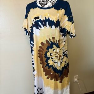 Cute T-shirt dress.  Never worn